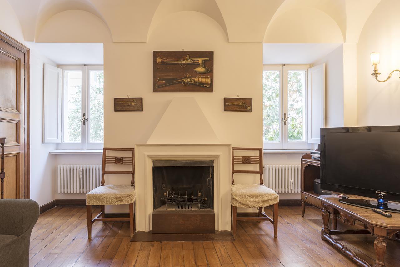 Navona Art Apartment Рим Экстерьер фото